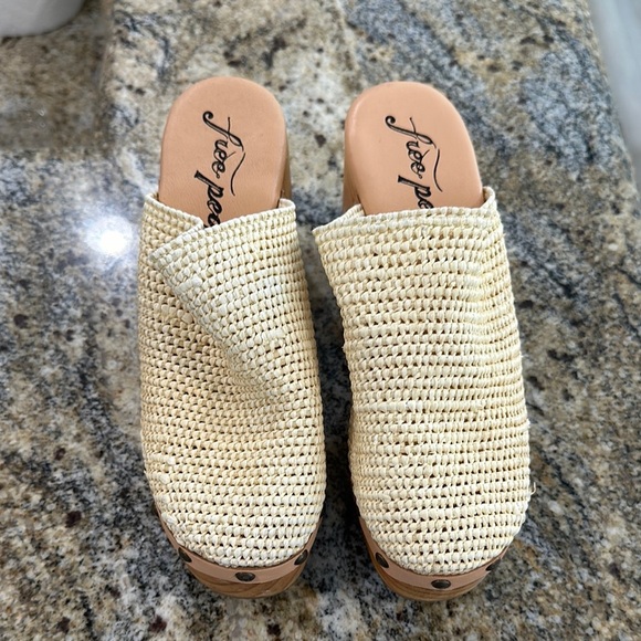 Free People Claudia Cream Tan Heel Clog Mule Shoes - Picture 1 of 6